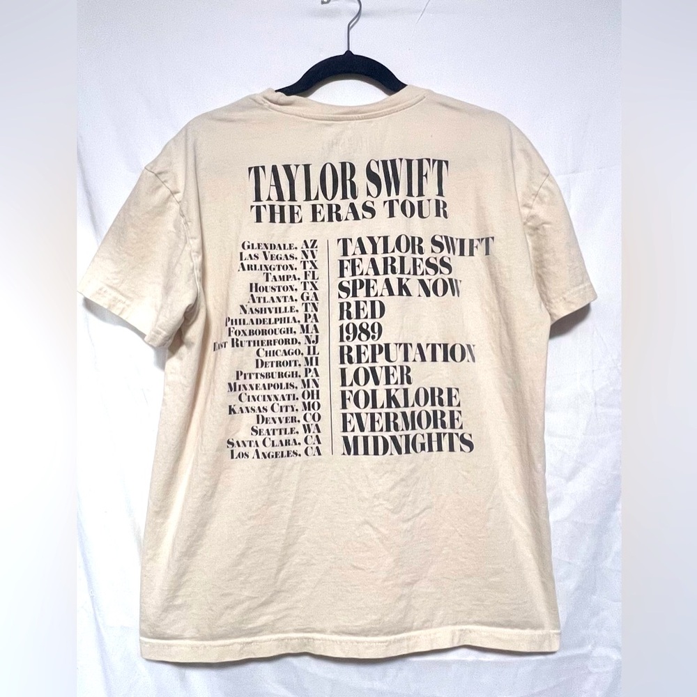 ✨OFFICIAL MERCH✨ Taylor Swift The Eras Tour T-Shirt Collectible Swiftie Concert - Picture 4 of 6